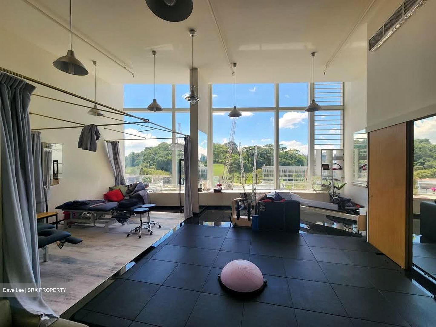 The Central (D1), Office #575679481